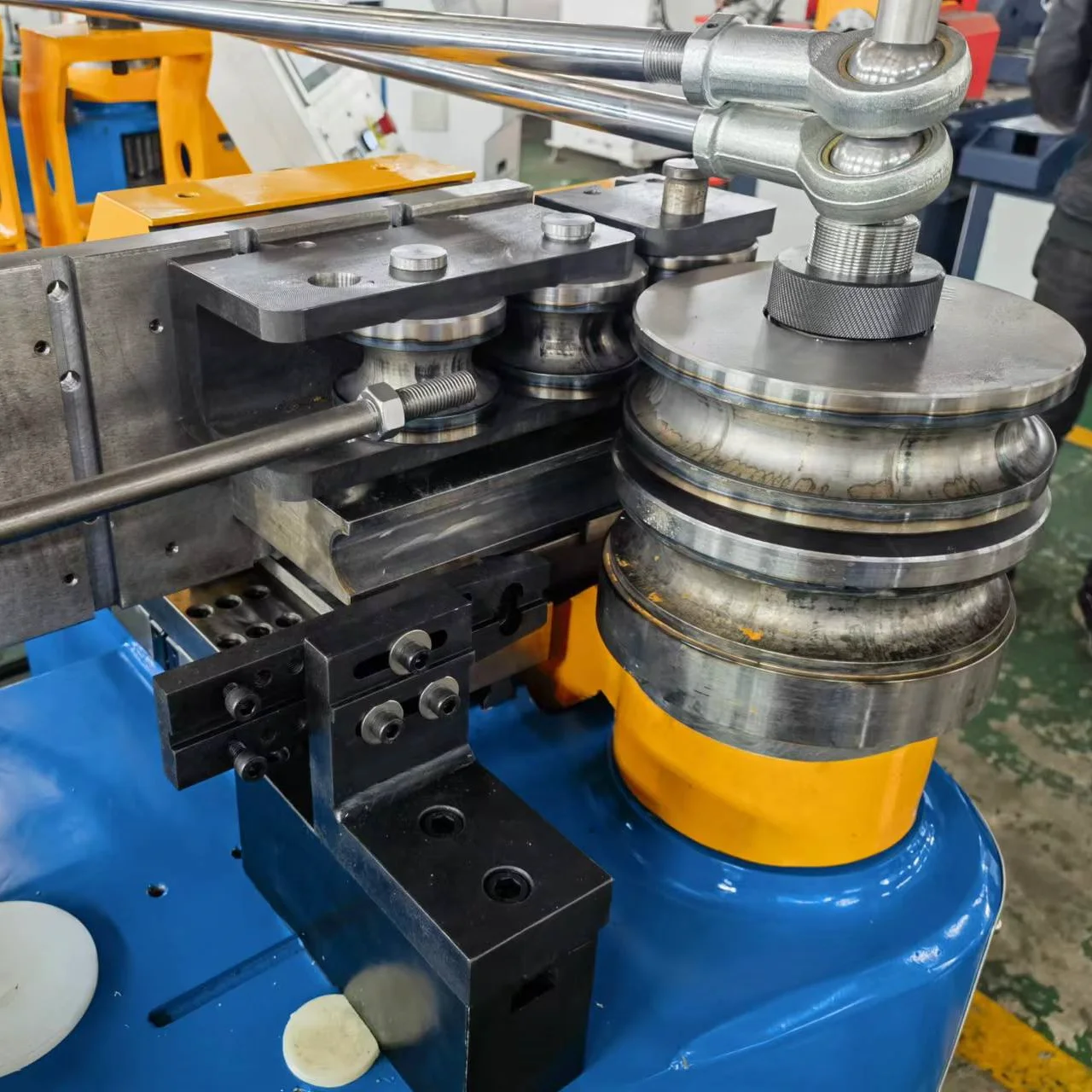 【Hot】Customized CNC 5-Axis Pipe Bending Machine Tools  Mould Mandrel Pipe and Tube Bending Machine