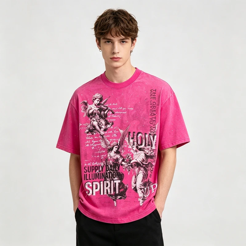 Sommerliches Vintage-T-Shirt für Herren mit roter Waschung und Grafik: Himmel, Wolken, Engel, Cherub, Strass – Lässiges Baumwoll-T-Shirt mit entspannter Passform – Detail 7
