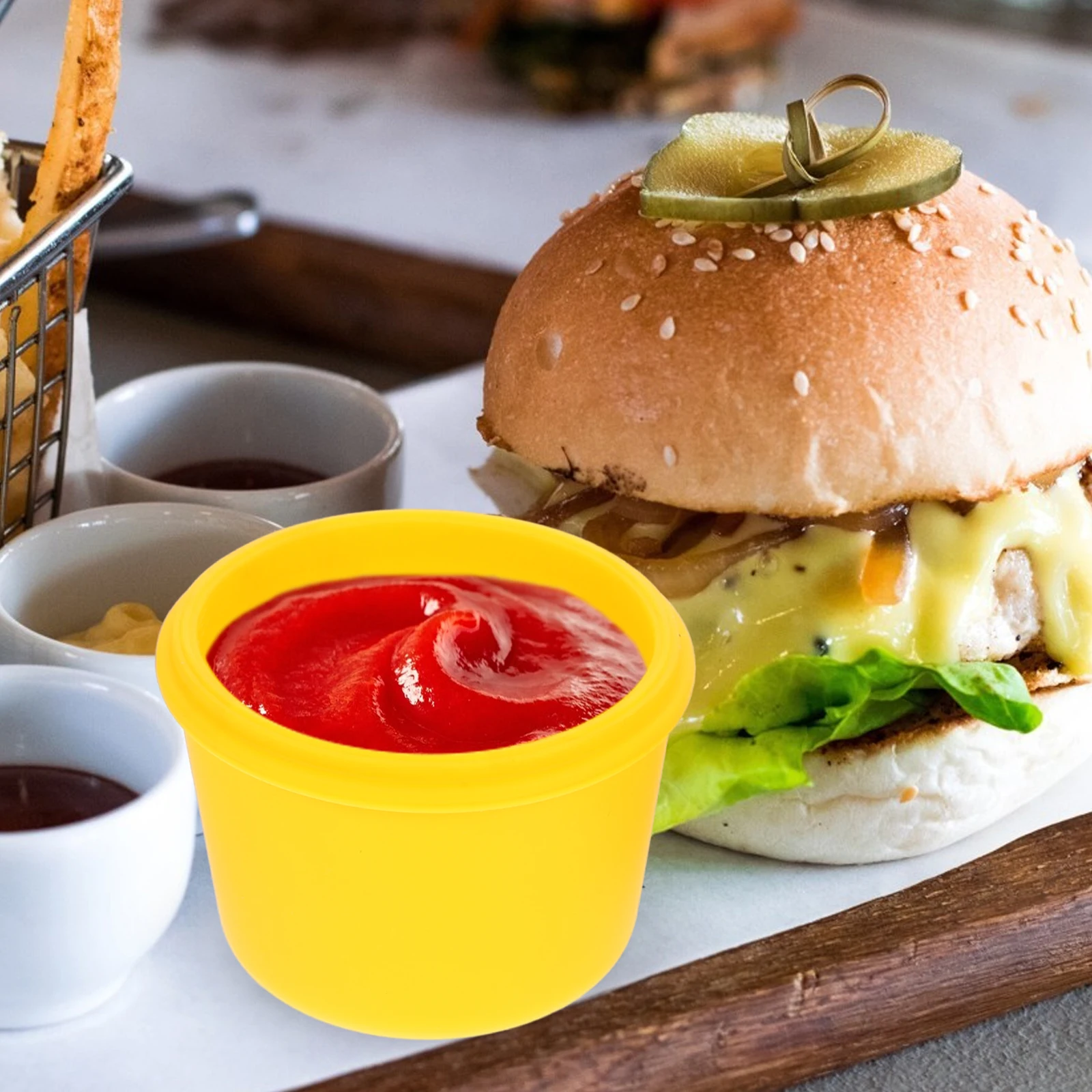 

2Pcs Leakproof Sauce Cup Silicone Condiment Container Reusable Dip Cups for Salad Dressing Soy Sauce Hot Pot Dipping Grilling