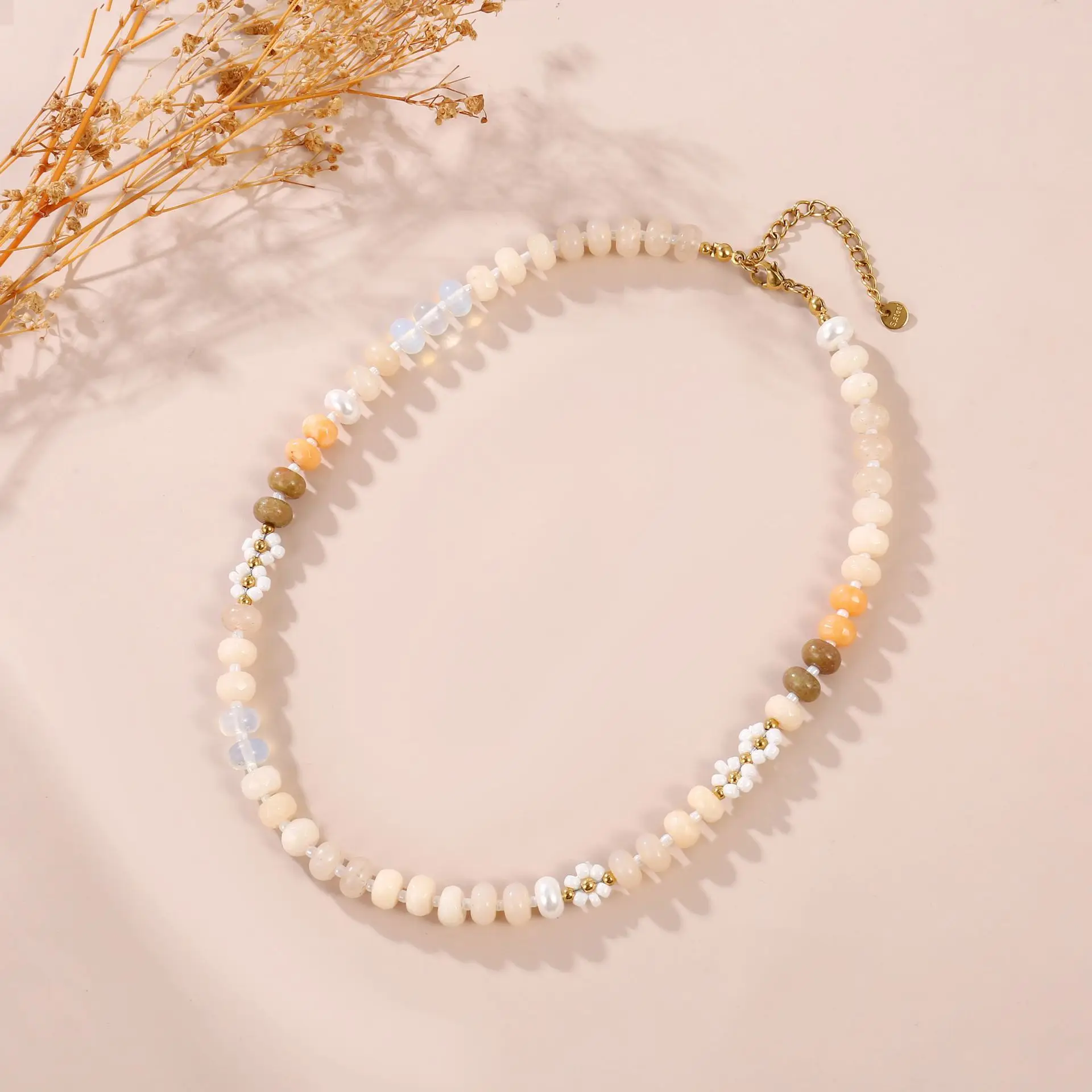 Böhmische bunte Halskette mit Natursteinperlen für Frauen, niedliche Blumen-Schlüsselbeinkette, Sommer-Schmuck-Accessoires, Geschenk – Detail 9