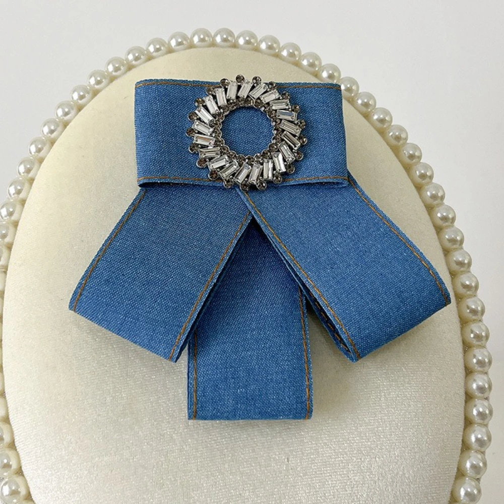 Koreanische Elegante Stoff Denim Brosche Strass Perle Biene Pins Hemd Fliege Mode Schmuck Hochzeit Party Abzeichen Zubehör – Detail 4