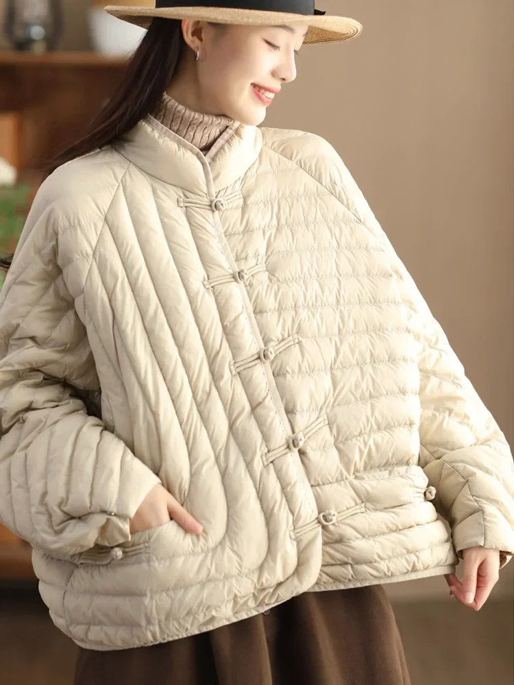 Women's 2025 Autumn Winter 90% Ultra Light White Duck Down Jacket Vintage Female Parkas Oversize Loose Causal Short Puffer Coat