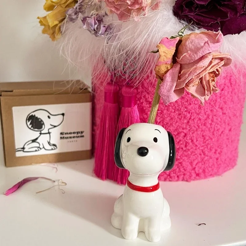 Snoopy vaso de flores personalizado mesa decorações de casamento anime escola crianças caneta titular papelaria escova de dentes titular ornamentos