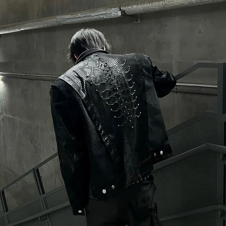 

Men's Snake Print Patchwork Denim Jacket Dark Style Heavy Rivet Embroidery High Street Functional Black Bomber for Spring Autumn