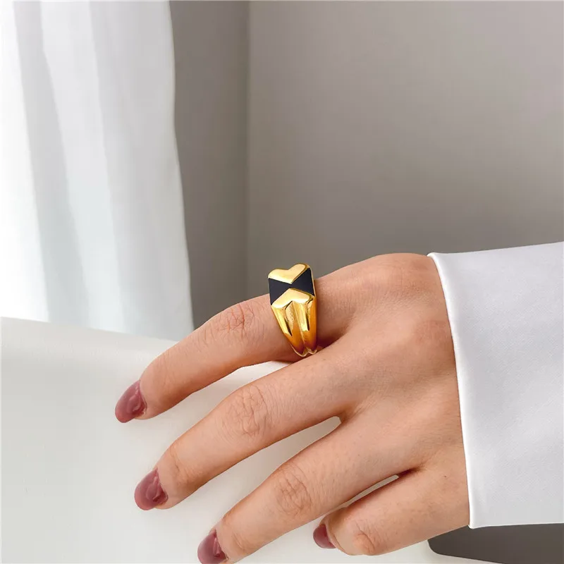 Punk Pearl Big Shell Geometric Ring Women Stainless Steel Plated 18k Creative Charm Beach Party Jewelry Accessories