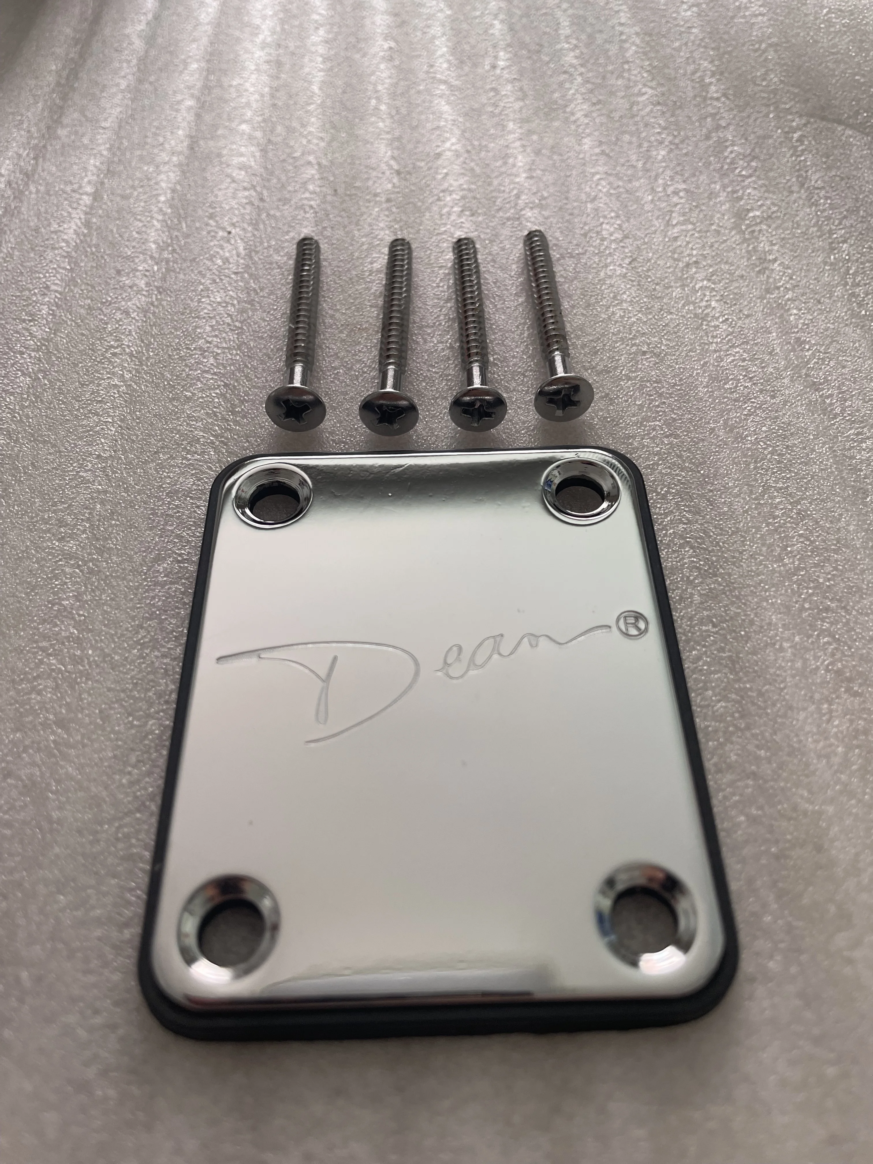 Electric Guitar Neck Plate with Mounting Screws, Bass, Guitar Accessories, 1 Pcs, Kinds of Neck Plate