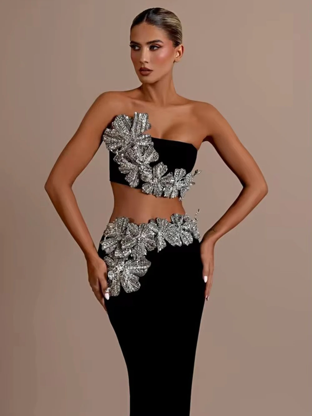 Sexy Strapless Flower Diamonds Crystal Crop Top & Long Skirt Set Women Bandage Two-Piece Set Vestido Elegant Evening Party Gowns