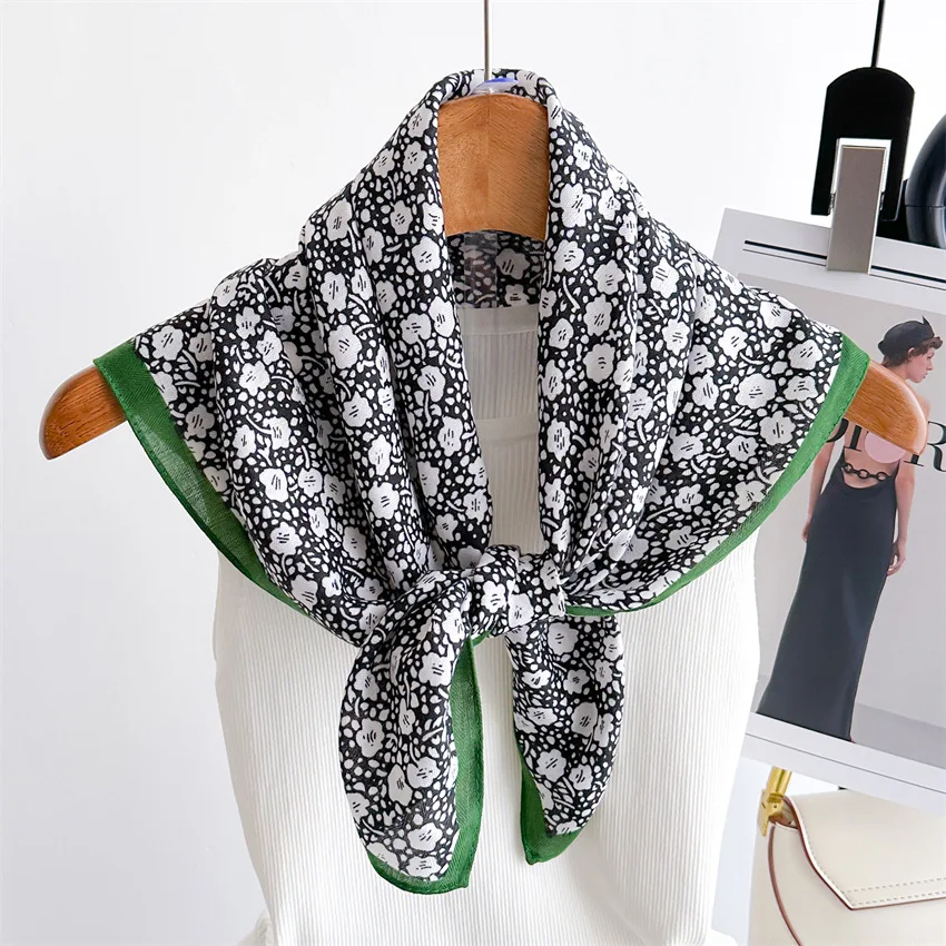 New Print Silk Square Women Neck Scarf Wrap Headkerchief Beach Hair Band Women 65*65cm Bandana Ribbon Hairband Neckerchief Shawl