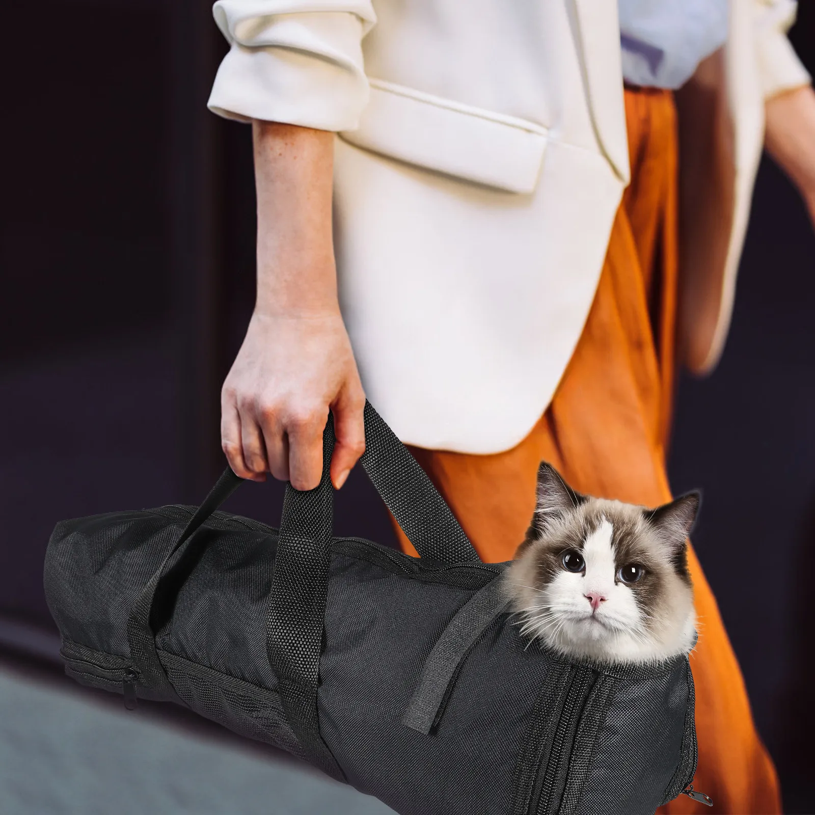 Cat Washing Bag for Nail Trimming Grooming and Bathing Heavy Duty Oxford Material Airflow Mesh Design Multiple Entry Points Pet
