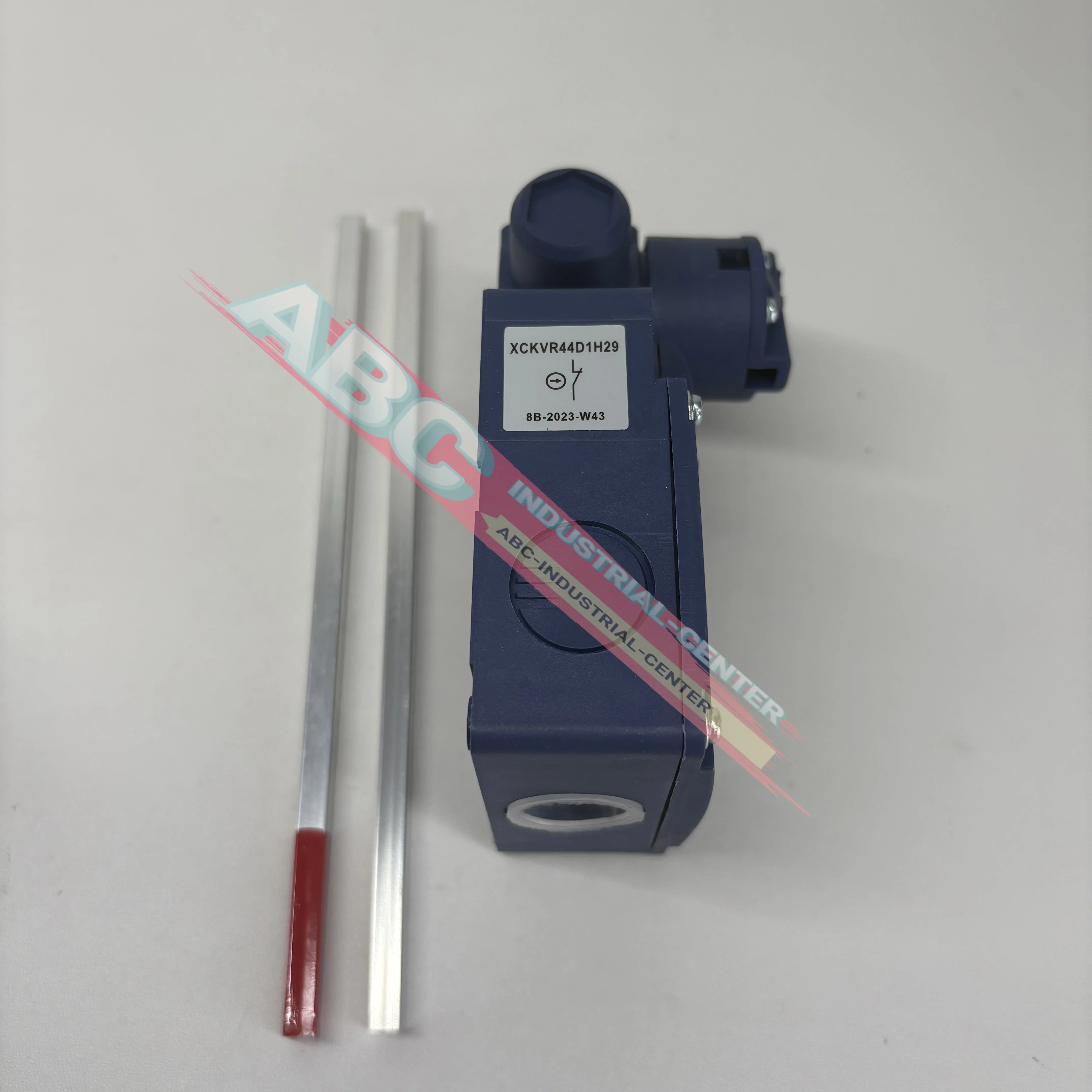 Telemecanique XCKVR44D1H29 Limit Switch brand new