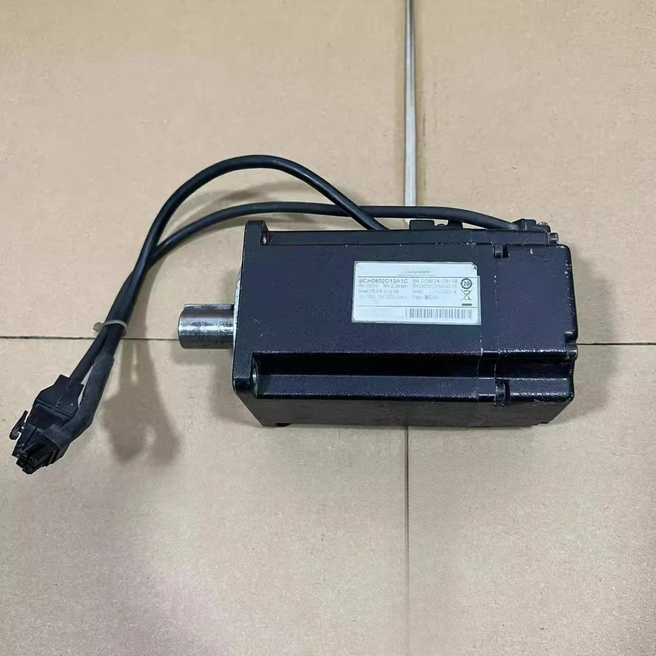 

Оригинальный серводвигатель BCH0802O12A1C/BCH0602O12A1C/F1C протестирован и работает