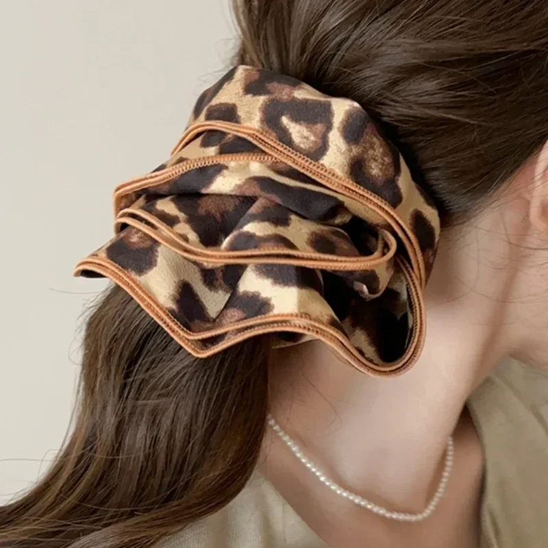 ريترو ليوبارد طباعة الشعر Scrunchie كبيرة الحجم حلقة الشعر ذيل حصان مطاطا بسط هيرباند حبل للمرأة إكسسوارات الشعر