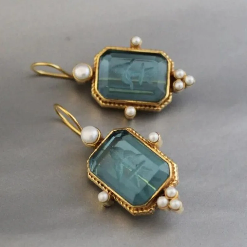 Fashion Jewelry Vintage Temperament Hook Green Color Resin Drop Geometric Earrings For Women Female Gifts Fine Accessories