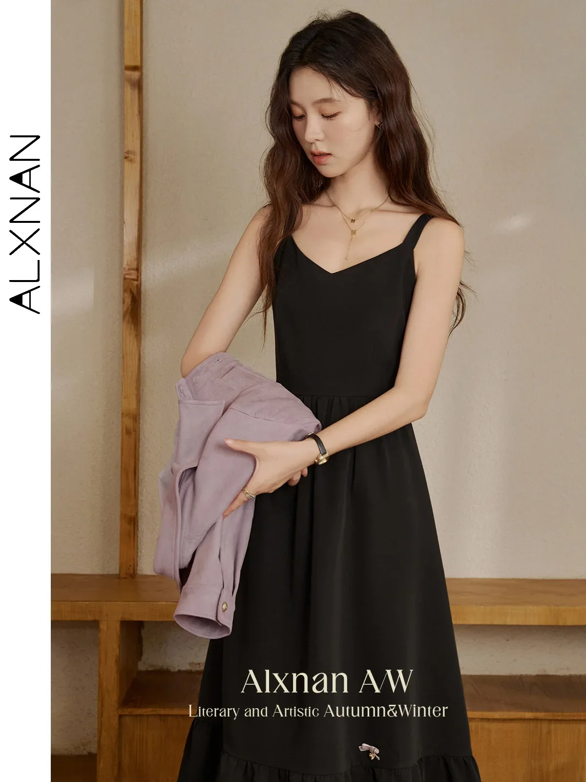 

ALXNAN Women's Elegant Camisole Dresses 2024 Autumn Fashion Casual Velvet Bow V-neck Sleeveless Ruffled Hem Lady Sundress L39665