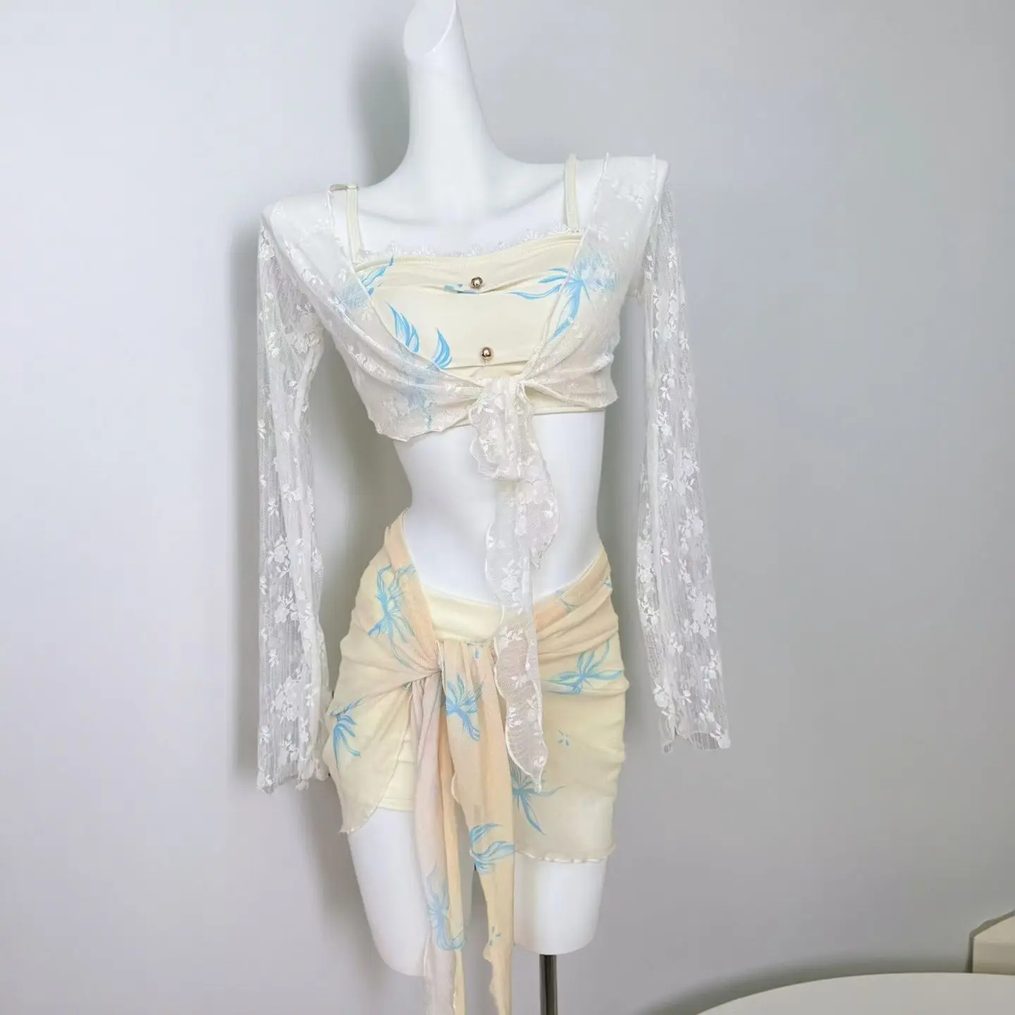 

Костюм для косплея «Любовь и глубокий космос» Rafayel, униформа, одежда в стиле аниме, костюмы на Хэллоуин для женщин и мужчин, полный комплект