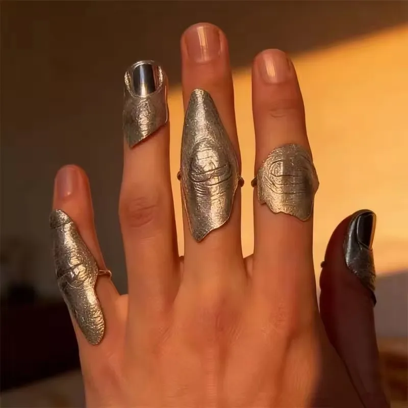 2026 Neues Künstlerisches Unregelmäßiges Textur-Knöchelring-Set Gold & Silber Hip-Hop-Stil Vollfinger-Ringe – Detail 2