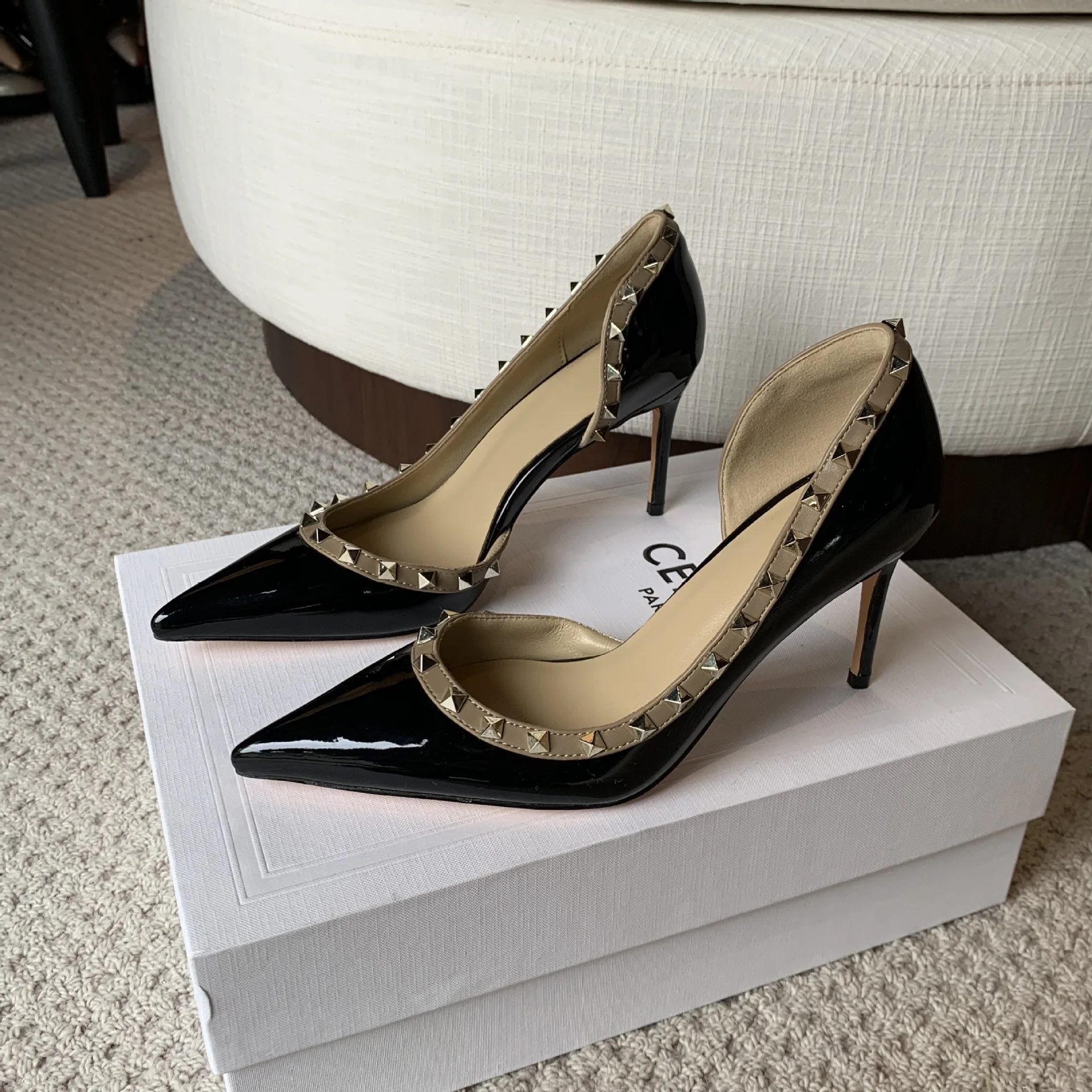 

Black Pointed Rivet Sexy High Heels Stiletto Temperament Nude Side Hollow Pumps Color-Blocked Slip-On Women Shoes Chaussure