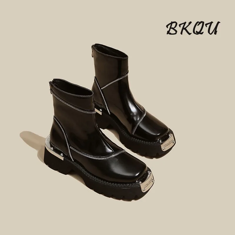 BKQU Platform Ankle Boots Women 2024 Autumn New British Style Square Head Chelsea Boots Retro Metal Functional Punk Boots