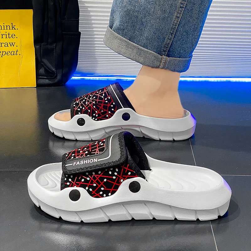 Novedad de verano, zapatillas informales grandes de EVA para hombres y mujeres, chanclas de playa al aire libre, sandalias casuales de moda para hombres