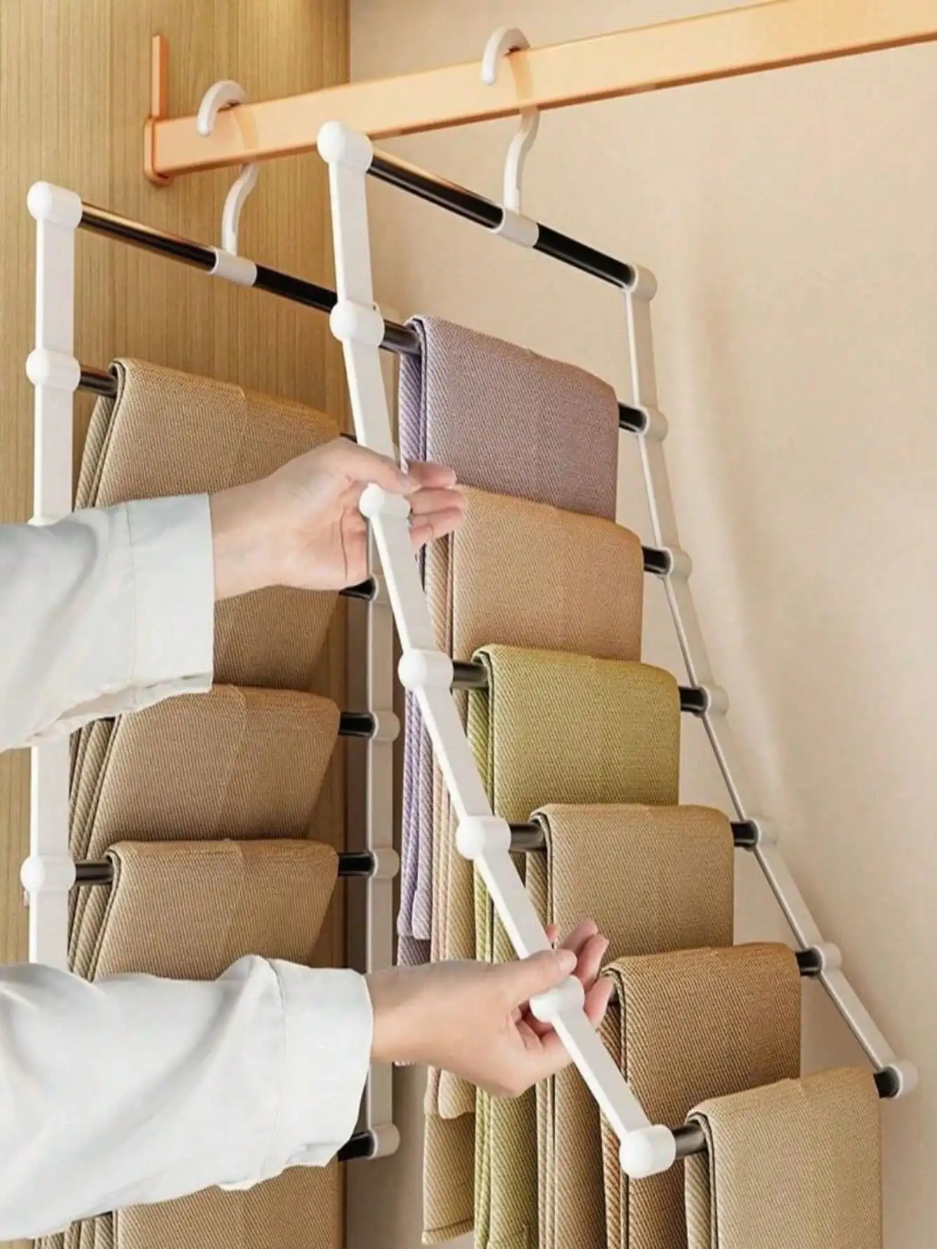 1pc Multi-Layer Pants Hanger - Clothing Forms A Space-Saving, Non-Slip Wardrobe Organizer For Scarves, Jeans, Pants.