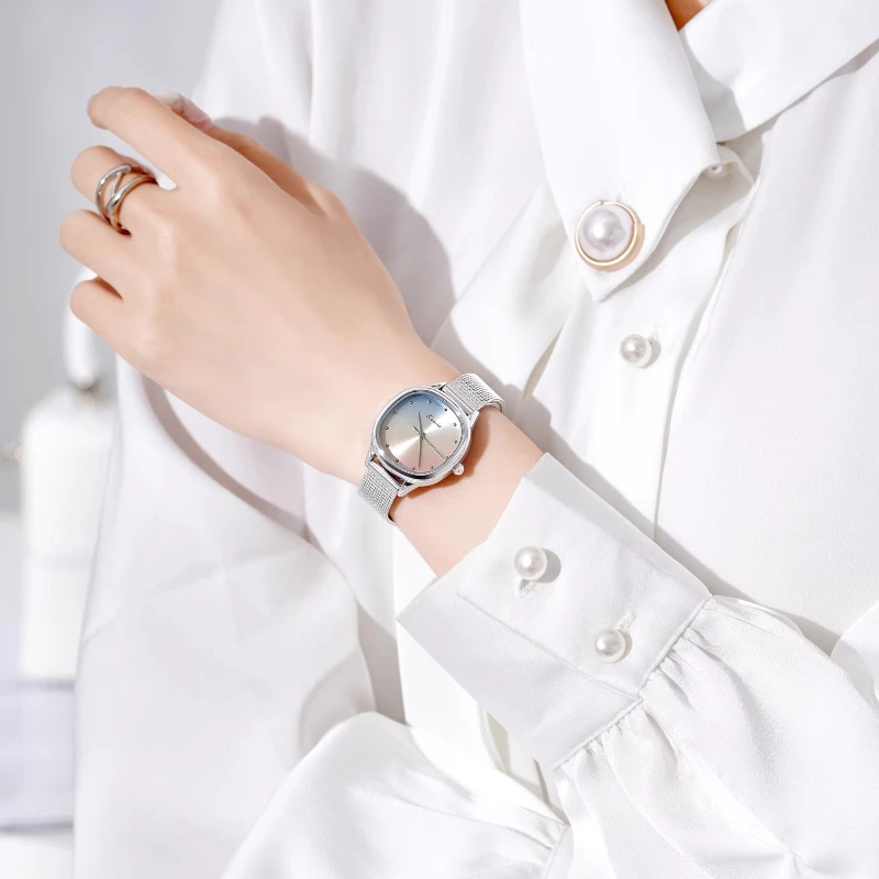 

newluxury ladies'wristwatch, a fashionable and trendy water-resistant quartz watch for French female students as a birthday gift