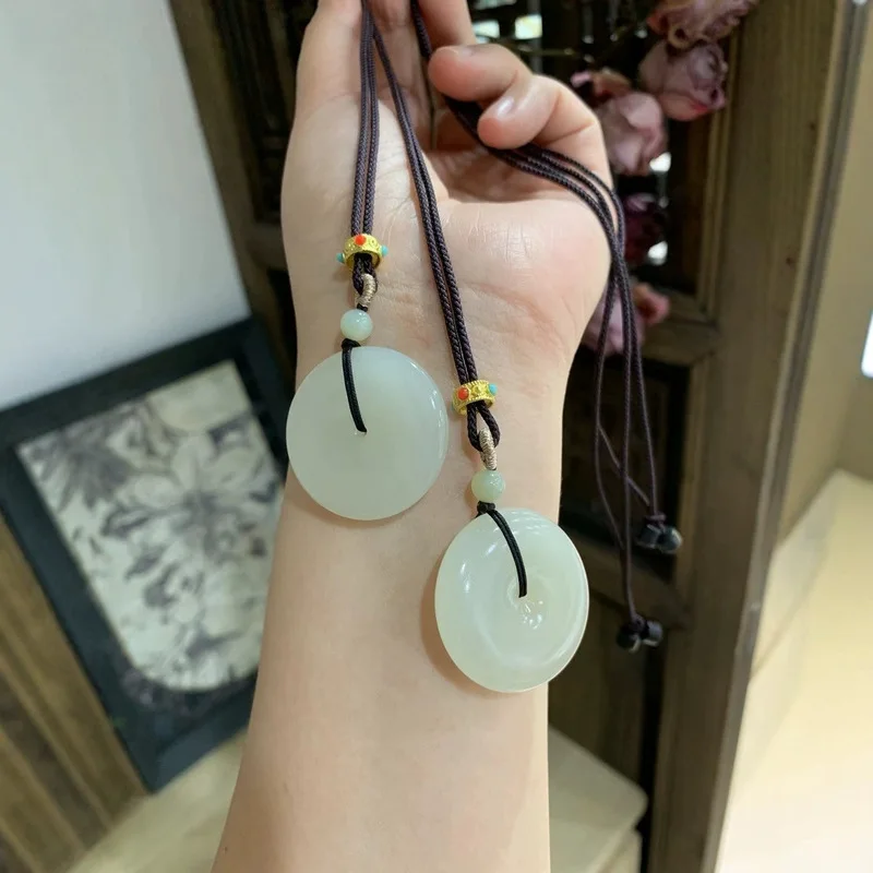 Hetian Peace Pendant Is-, Moist, Delicate Like Jade, Full And Stylish, Versatile