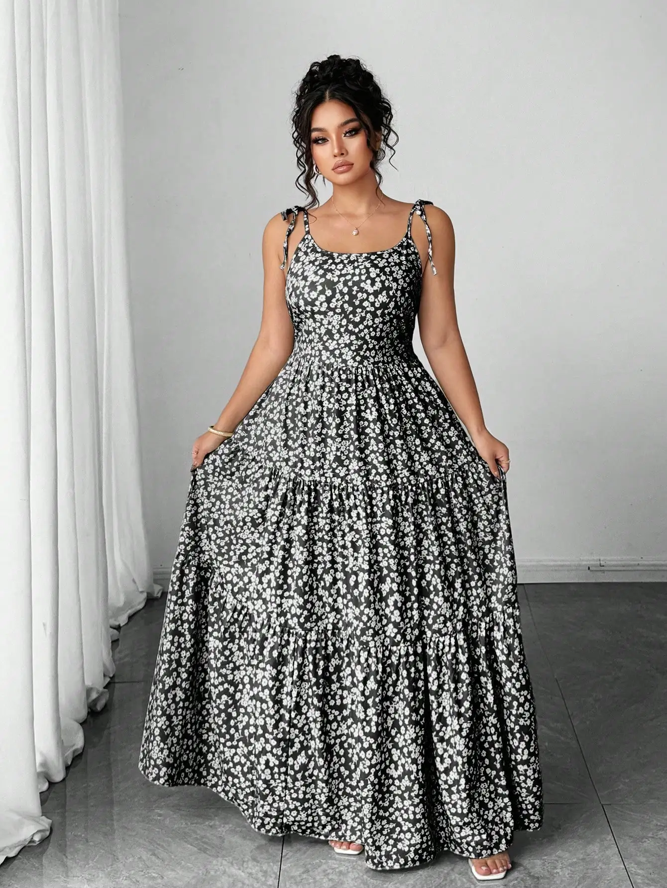 

Women's Sleeveless Backless Ditsy Floral Tiered Maxi Dress Summer Casual Elegant