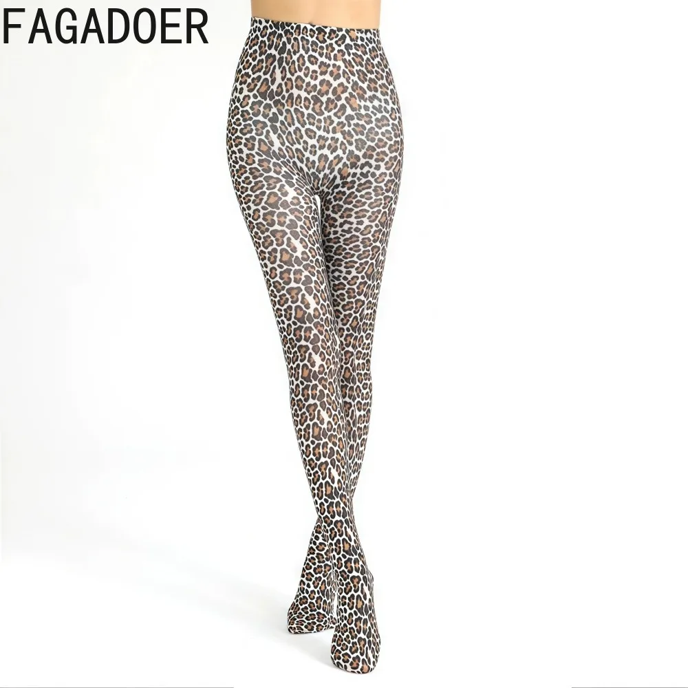 FAGADOER Sexy Fur Patchwork Woman 2 Piece Set Outfit Deep V Backless Lace Up Crop Top + Leopard Print Pants Female Streetwear — zdjęcie 7