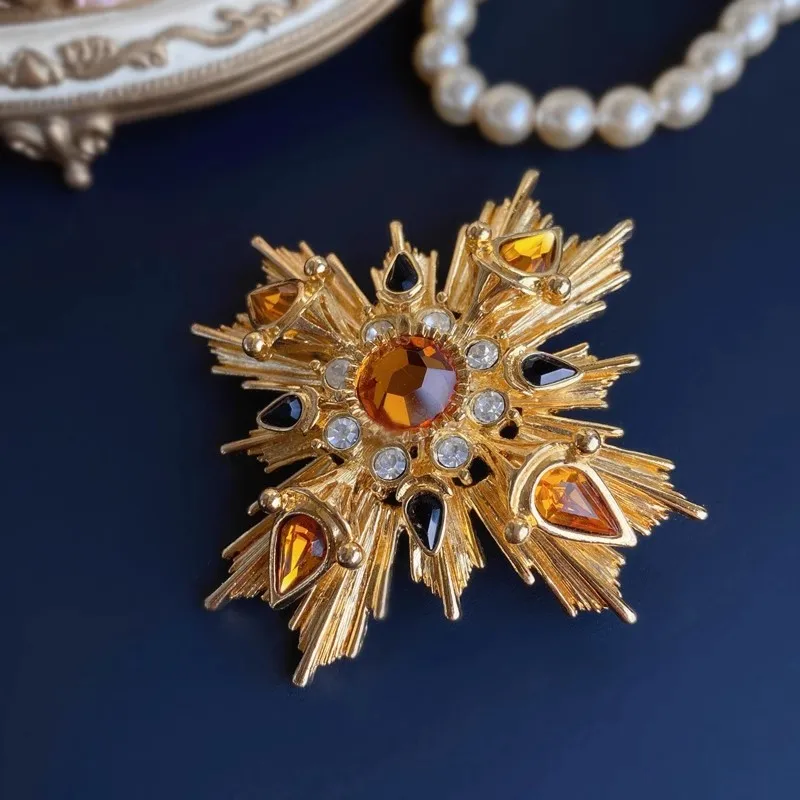 Pre-loved Vintage Western Antique Brooch Cross Vintage Star Crystal Corsage Coat Suit Pin Dress Accessories