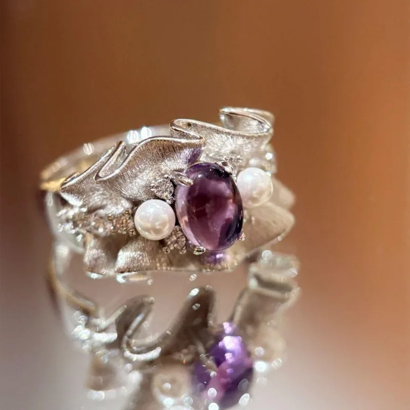 

Моне Сад на бегах Принцесса Баухиния Голуб Яйцо Кольцо Женская Ниша Нежная Фея Девушка Принцесса Ветер Орнамент