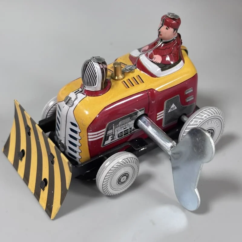

Classic Collection Retro Clockwork Wind Up Toy Metal Walking Tin Bulldozer Robot Recall Mechanical Children Birthday Xmas Gift