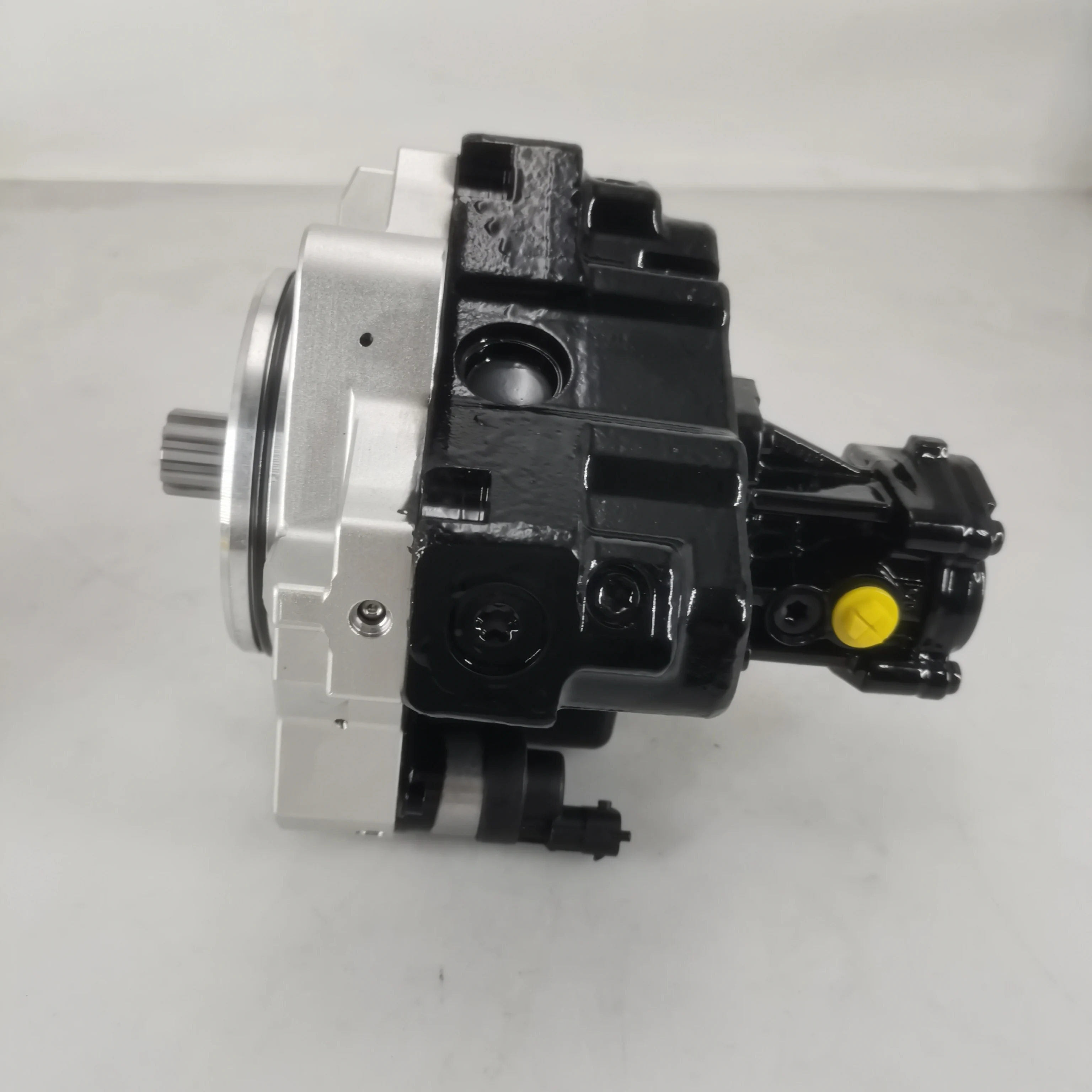 

Топливные насосы 0445020023 Автомобильный топливный насос для автомобильных двигателей