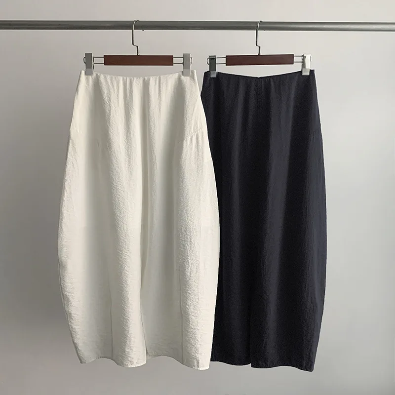 

Fashionable High-Waisted Curved Front-Slit Bell-Sleeve Skirt With Double Pockets Silk Skirt