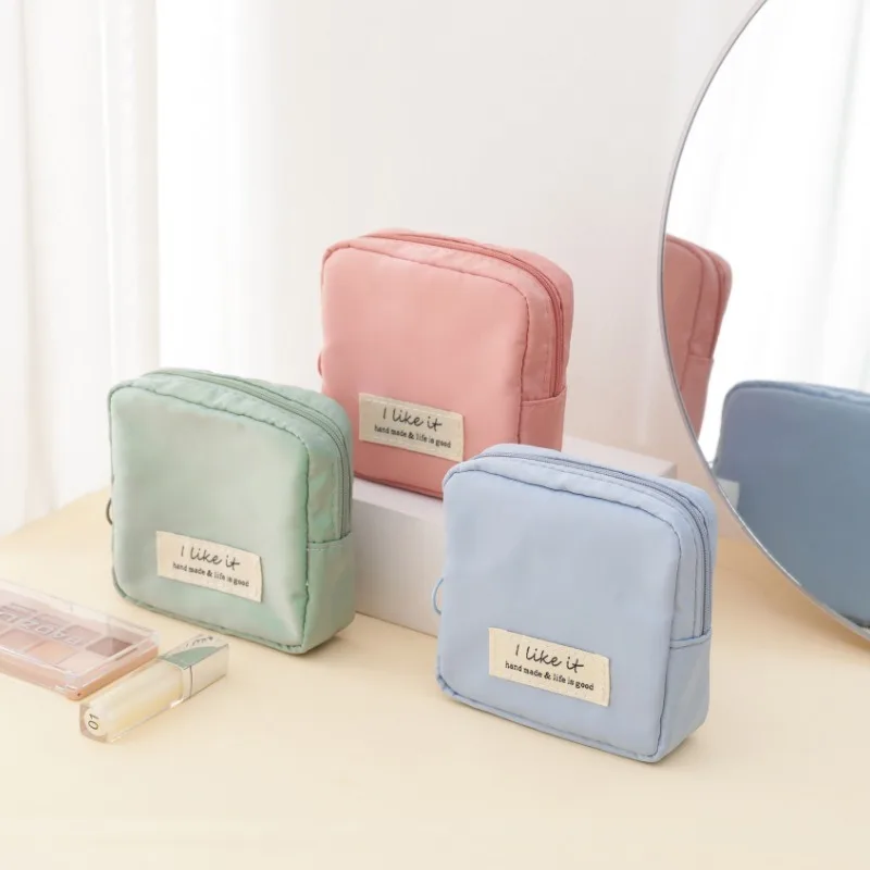 Morandi Color Waterproof Toileting Storage Bag for Travel, Portable Lipstick, Cosmetics, Sanitary Napkins, Portable Small Bag