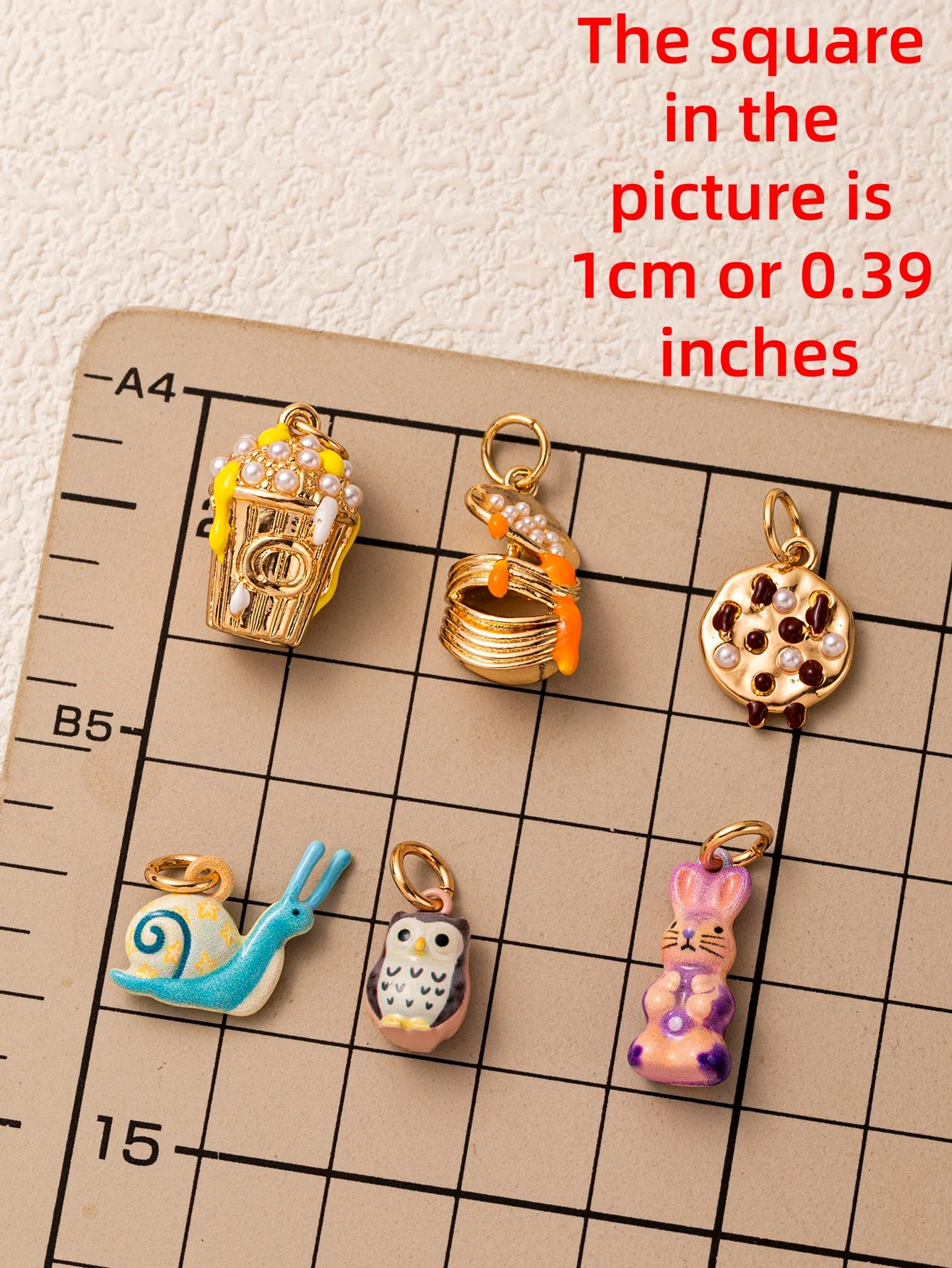 Einfache und beliebte niedliche Anhänger in Form von Eule, Hase, Schnecke, Kuchen, Perle, Milchtee für DIY-Schmuckherstellung – Detail 1