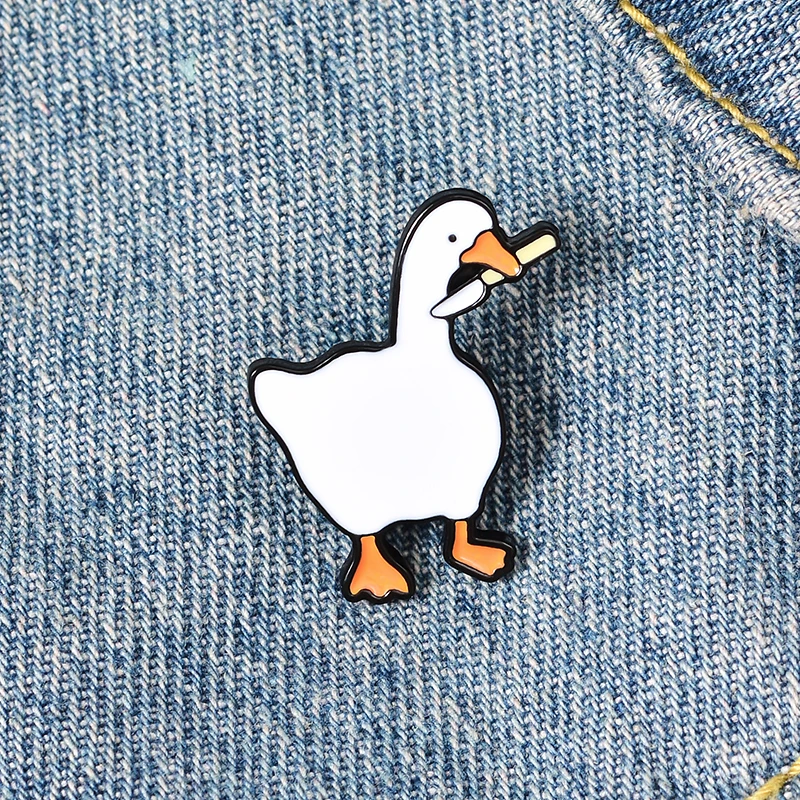 Honk Honk Enamel Pin Custom Naughty Goose Brooch Bag Lapel Pin Cartoon Funny Animal Badge Jewelry Gift for Kids Friends