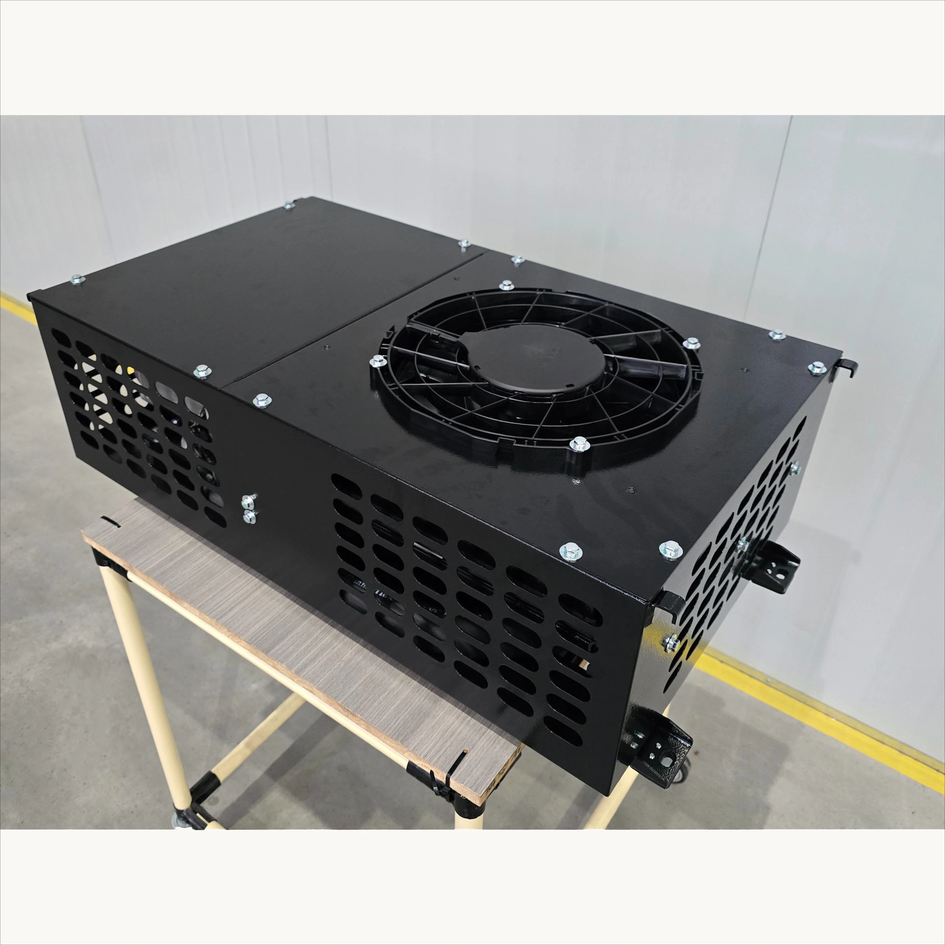 

Auto air Conditioner Cooling System Truck Ac Unit 7000W Car air Conditioning Battery Intelligent Thermal Management System