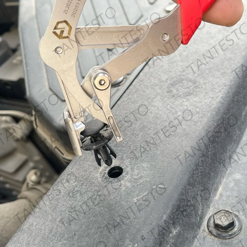 Kfz-Clip-Entfernungszange für Kunststoff- und Gumminägel – Werkzeug zum Entfernen von runden Befestigungselementen für die Reparatur von Autoinnenverkleidungen, Türverkleidungen, Fahrgestellen und Kofferräumen – Detail 5