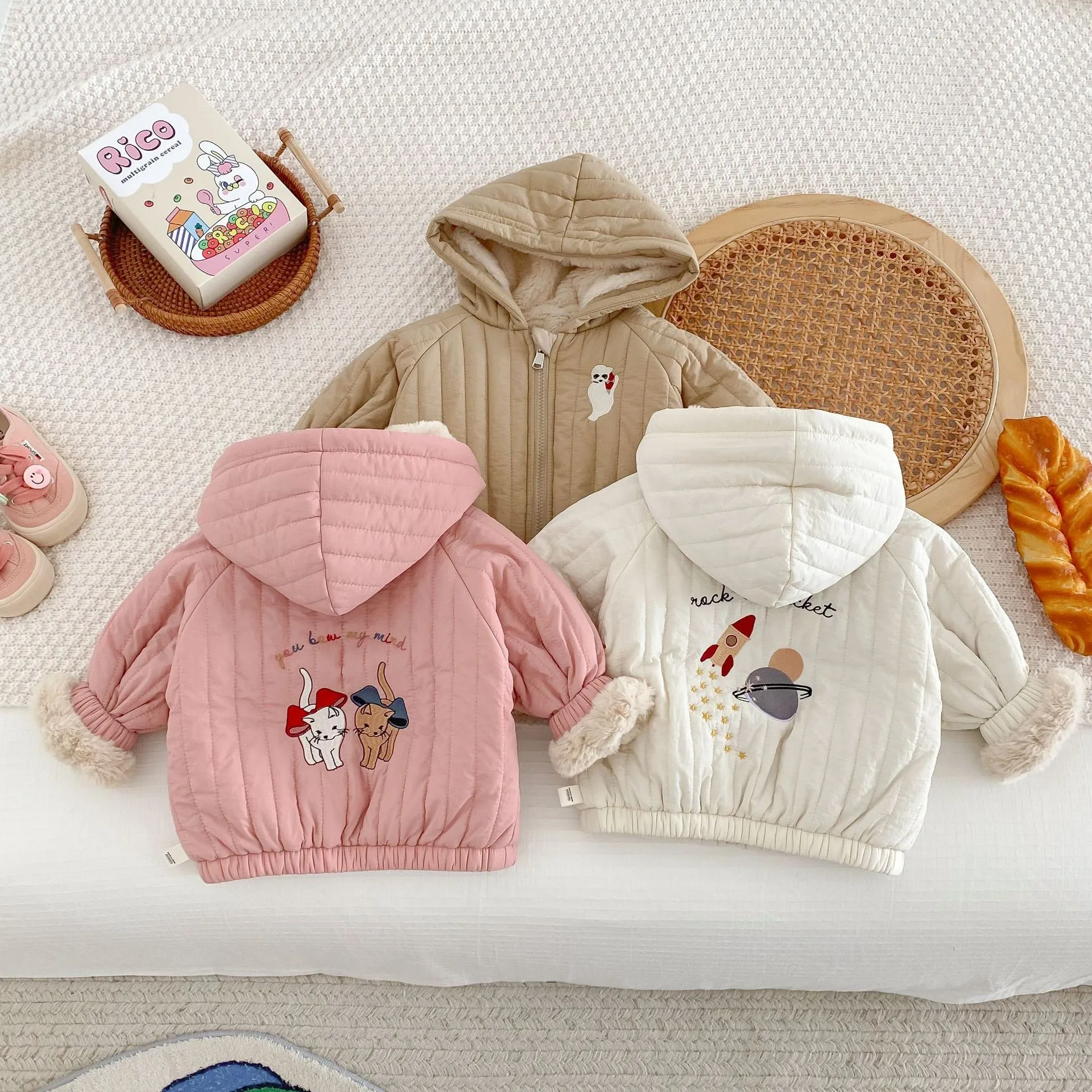 WT2738 New Children's Cartoon Hooded Cotton Jacket Winter Korean Version Fashionable Bear Fleece Outerwear Trendy Kids' Clothing