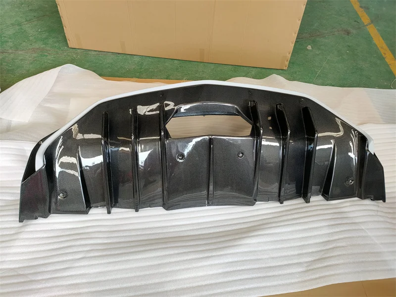 for Aventador LP700 720 750 Upgraded SV Model New Semi Carbon Fiber Rear Bumper Body Kit with Screws Included 2