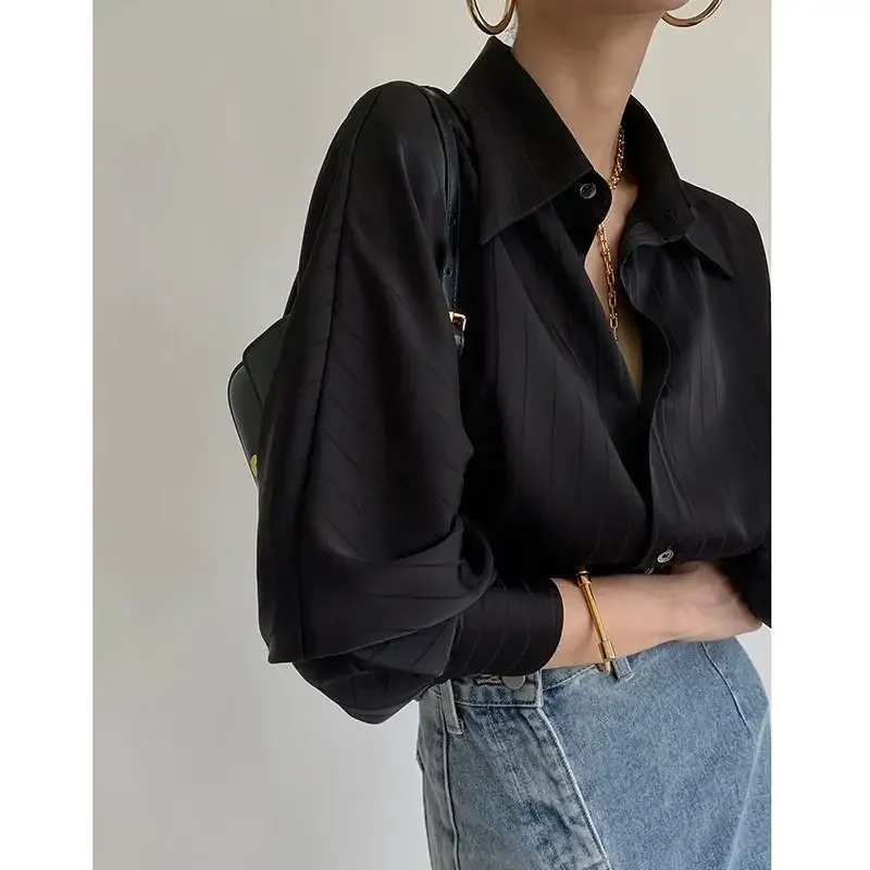 Qweek-Blusa listrada de manga comprida feminina, camisa de escritório minimalista extragrande, dinheiro antigo, botão, branco, estilo coreano, elegante, outono