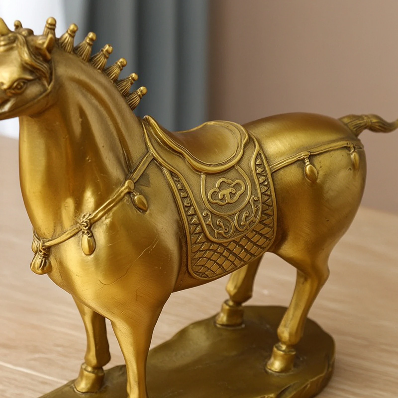 Horse Figurine with Saddle Equestrian Brass Horse Statue Ornament Sculpted Collectible for Homeowners, Living Room, Shelf