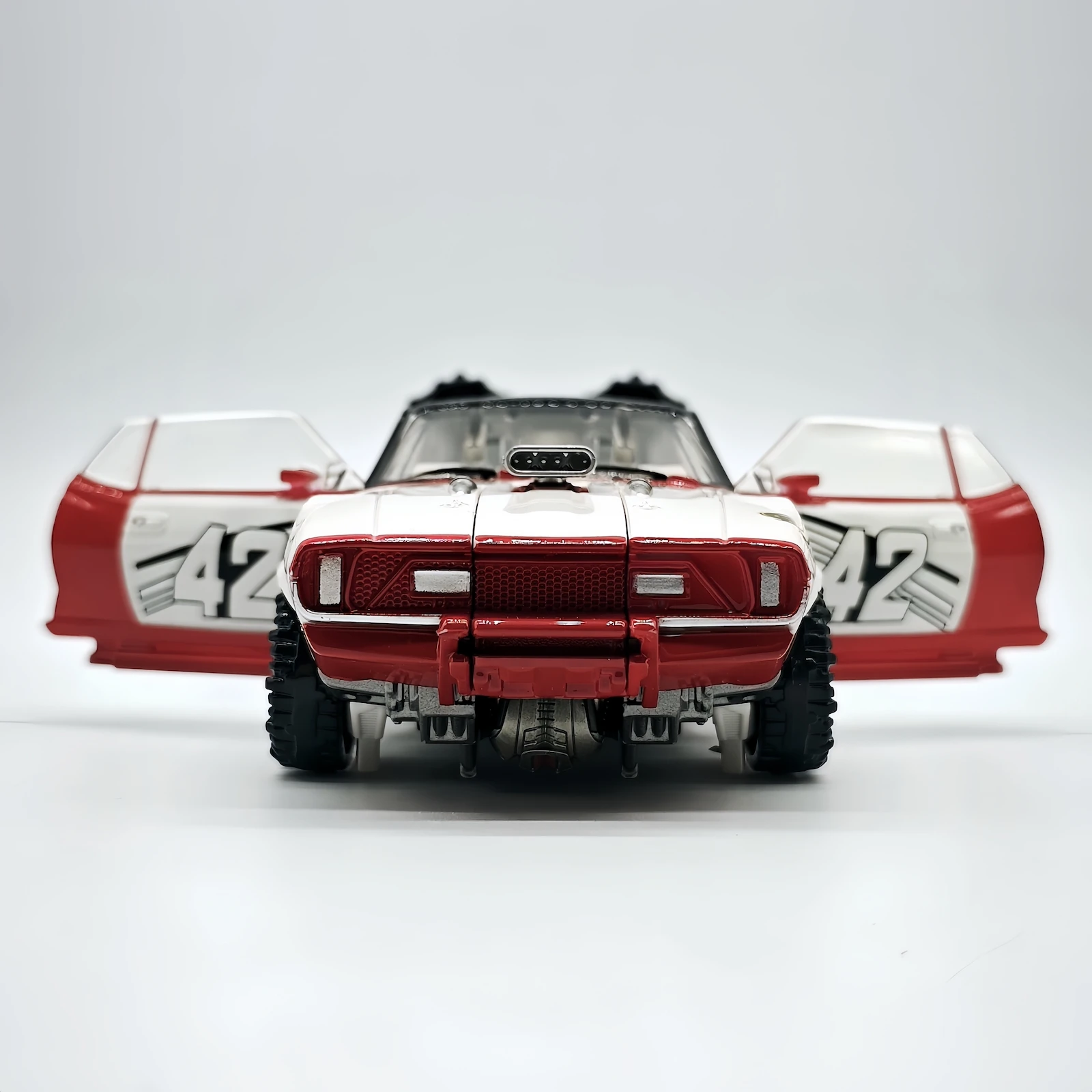 BAIWEI Transformation TW1033B 15.5cm TW-1033B White Version Dropkick KO SS46 OVERSIZE Action Figure Toy Collection