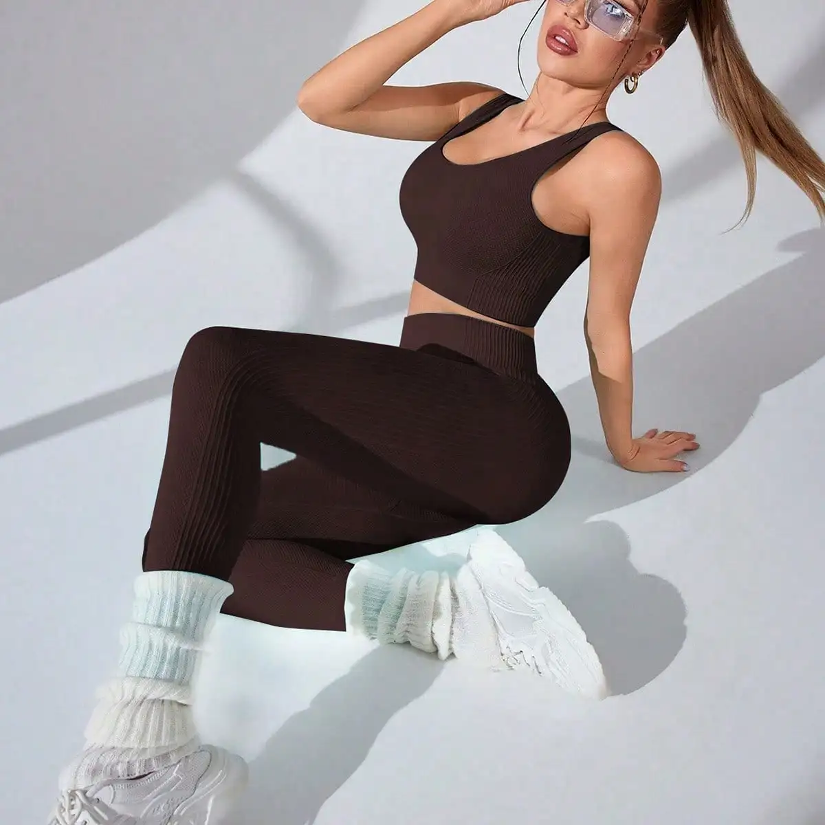 Damen-Trainingssets, 2-teilig – nahtlose Yoga-Leggings und Sport-BH mit überkreuzten Trägern, Fitnessstudio-Outfits, Activewear-Matching-Set – Detail 13