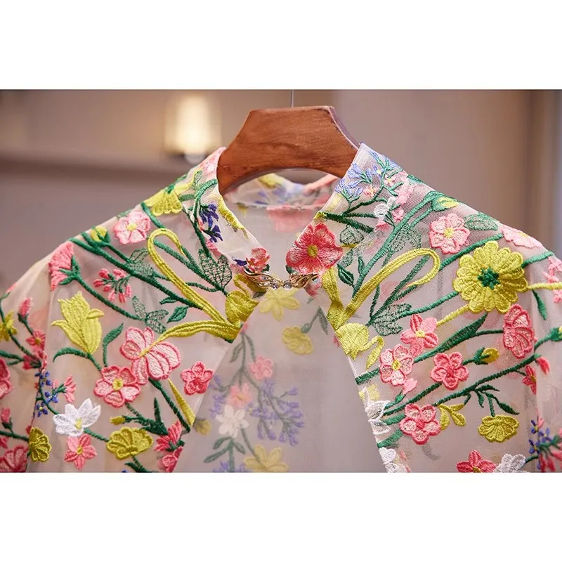 Women's Spring Summer Floral Embroidery Mesh Lace Pashmina Female Summer Sunscreen Lace Shawl Cloak R629