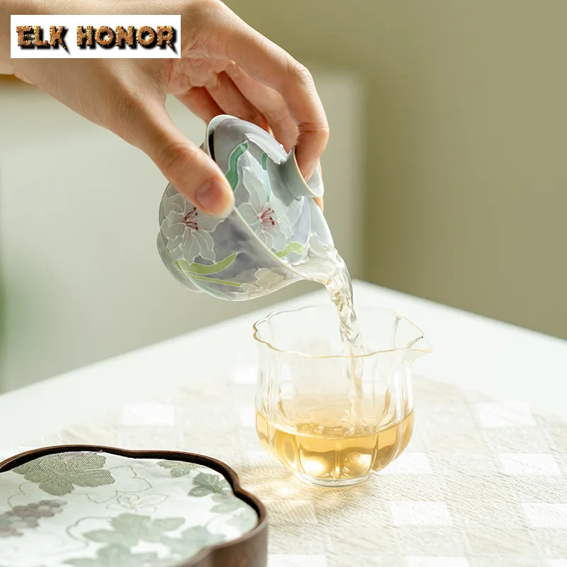 120ml Hand-painted Lily Fragrant Fortune Gaiwan Vintage Tea Tureen Tea Bowl With Lid Kit Tea Making Cover Bowl Tea Items Craft