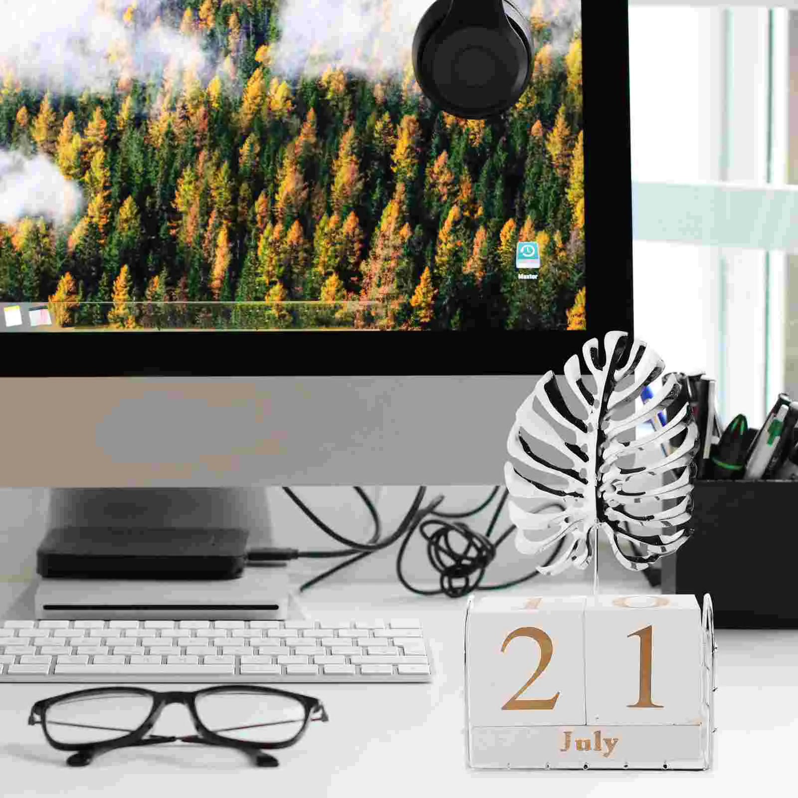  Office Decor Wooden Calendar Digital Desk Blocks Perpetual Tabletop Silver Iron