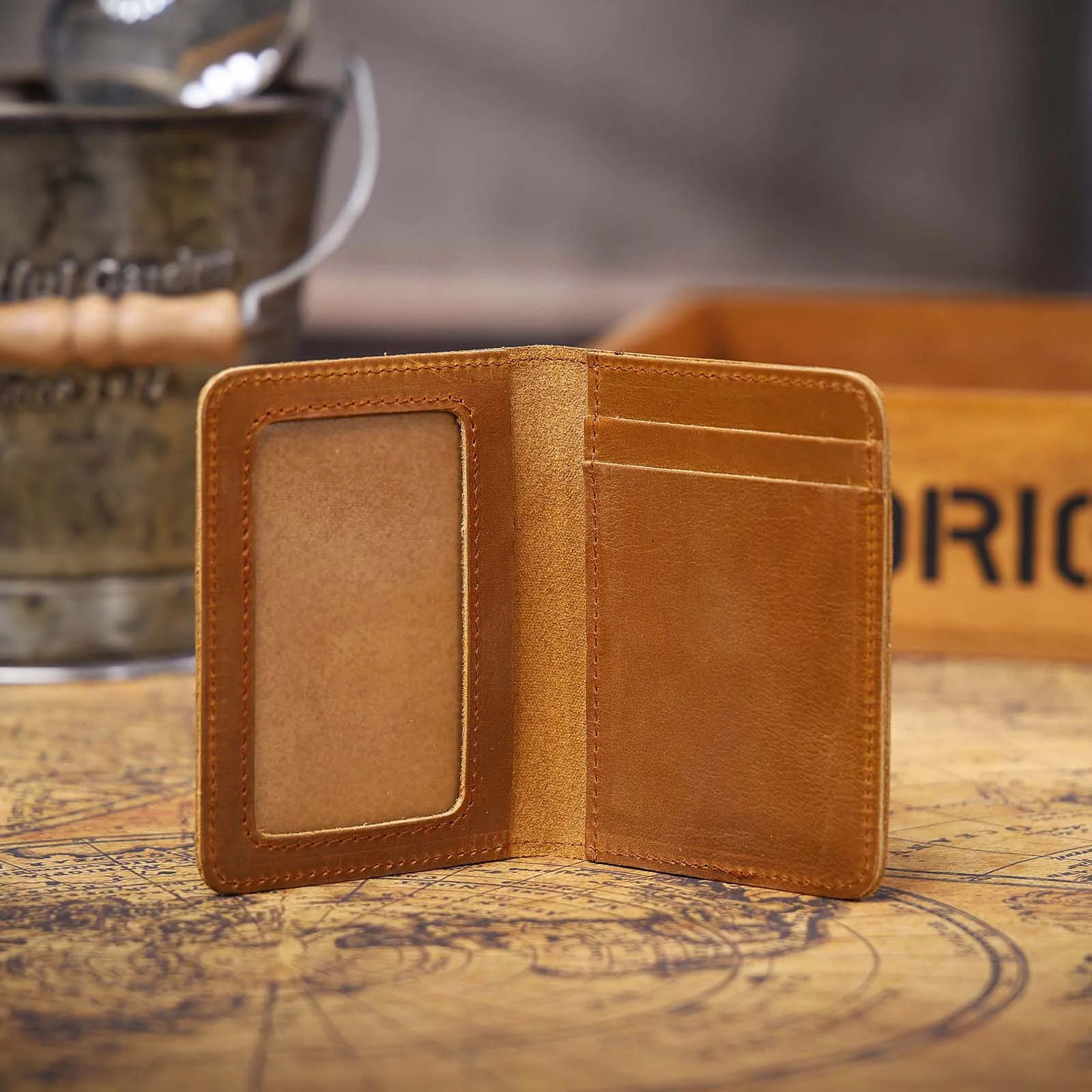 Echtleder-Kartenetui, einfache Mini-Geldbörse von Crzay House Leather, perfekt zum Tragen von Bargeld und Karten – Detail 19