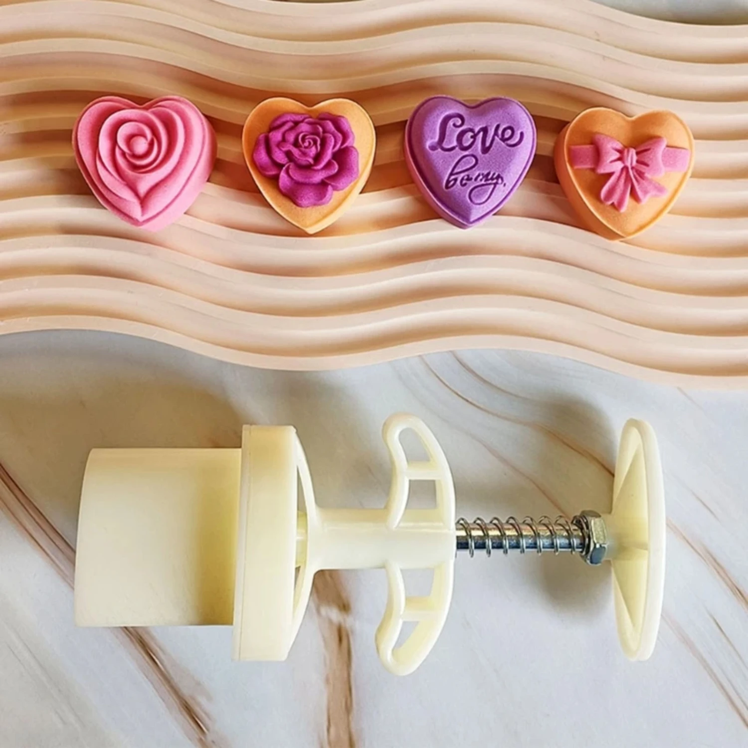 Love Heart Rose Mooncake Press Mold Cookie Stamps Chinese Mid-Autumn  Cake Makers Decoration Tool  DIY Cookie