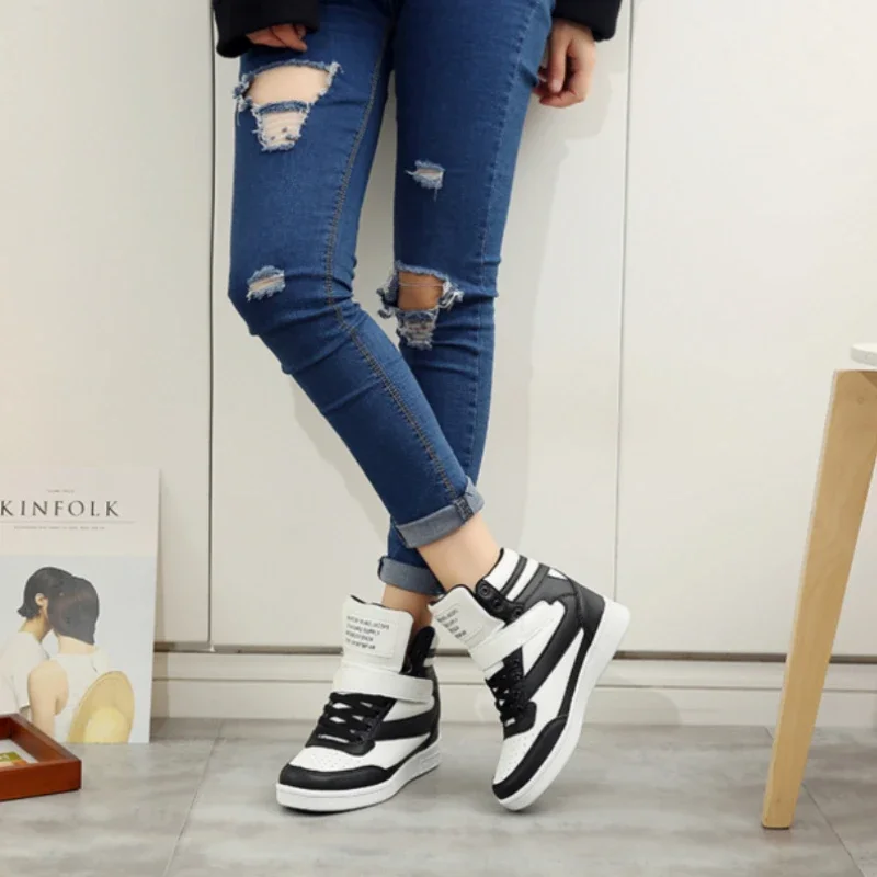 2023 Autumn Designer Wedges White Platform Sneakers Women Shoes Leather Black High Top Sneakers Hidden Increasing Basket Femme